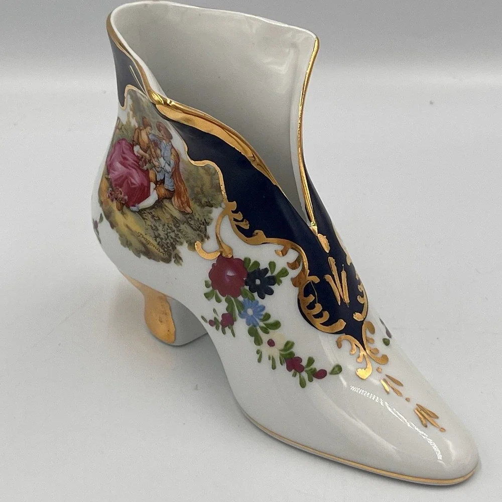 Vintage Porcelain Shoe Figurine Courting Couple Gold Trim Heel Ornate Grannycore